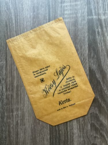 Kócsy Lajos Fűszer, kávé, cukor, rőfös és rövidárú - reklám papírtasak 1930 körül