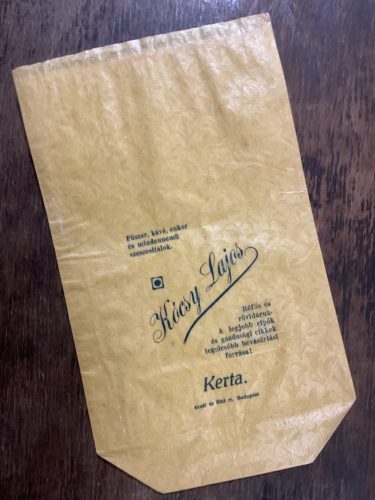 Kócsy Lajos Fűszer, kávé, cukor, rőfös és rövidárú - reklám papírtasak 1930 körül