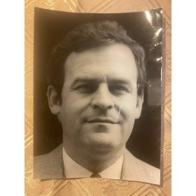   Kútvölgyi Mihály (1944-2023): Tőkés László fotó - fotóművészet, jelzés nélkül