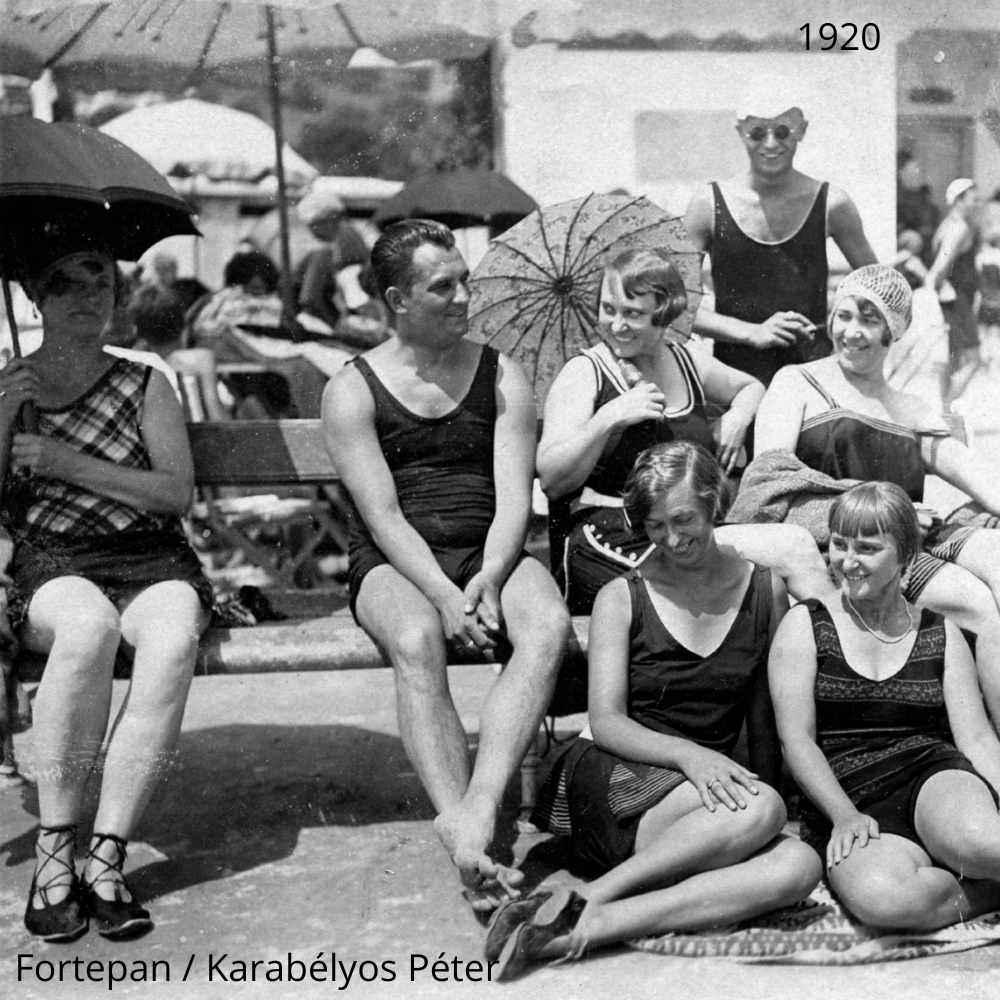 ️Napernyők árnyékában – Fürdőzés és nyaralás az 1900-as évek elején ️